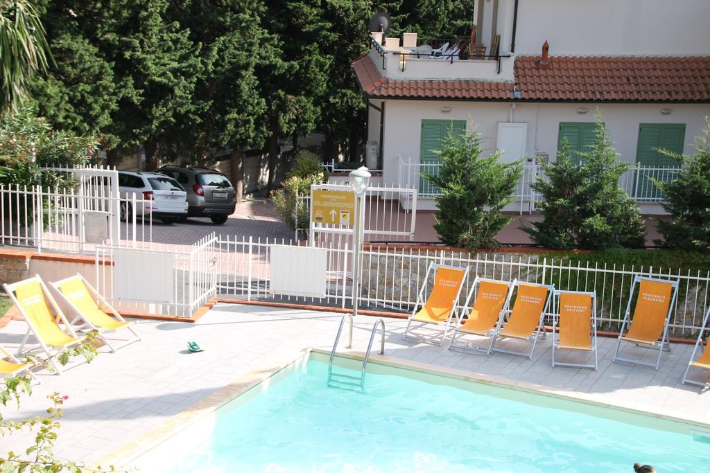 Residence Oleandro Pietra Ligure Luaran gambar