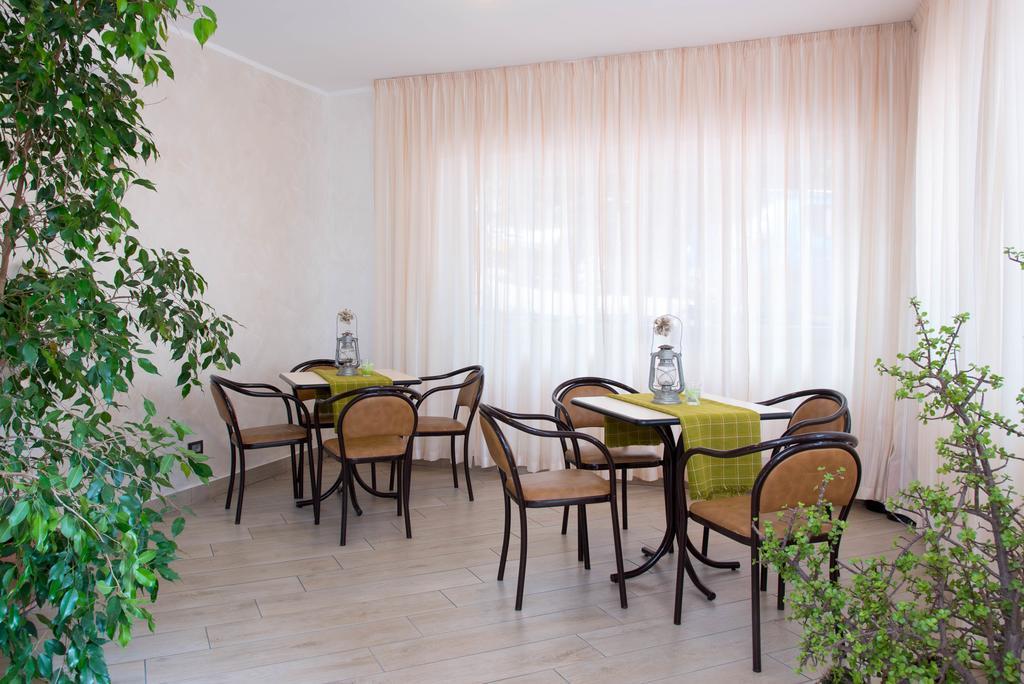 Residence Oleandro Pietra Ligure Luaran gambar