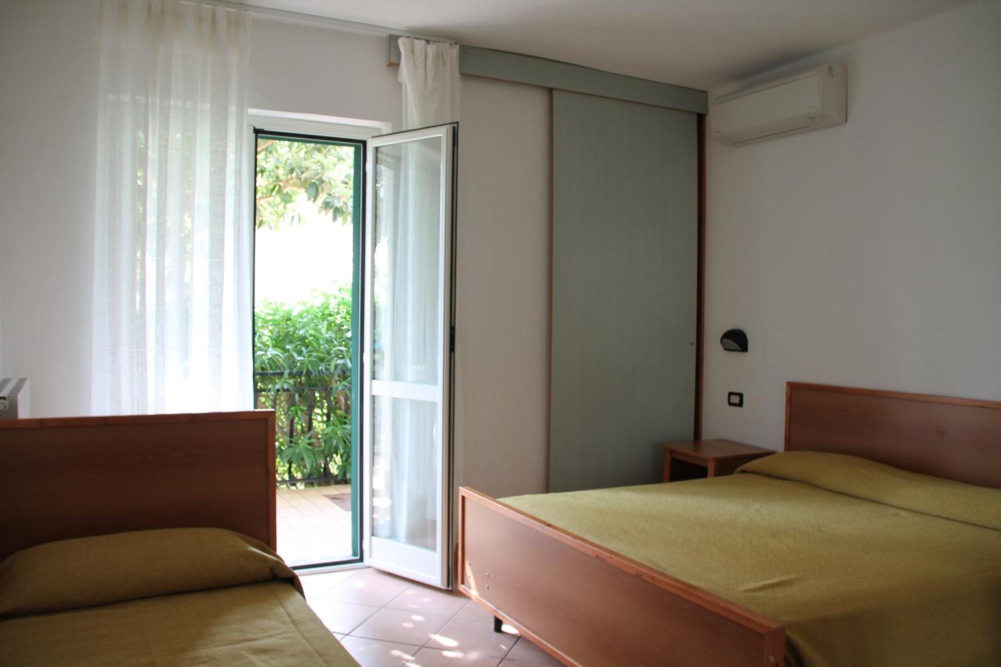 Residence Oleandro Pietra Ligure Bilik gambar