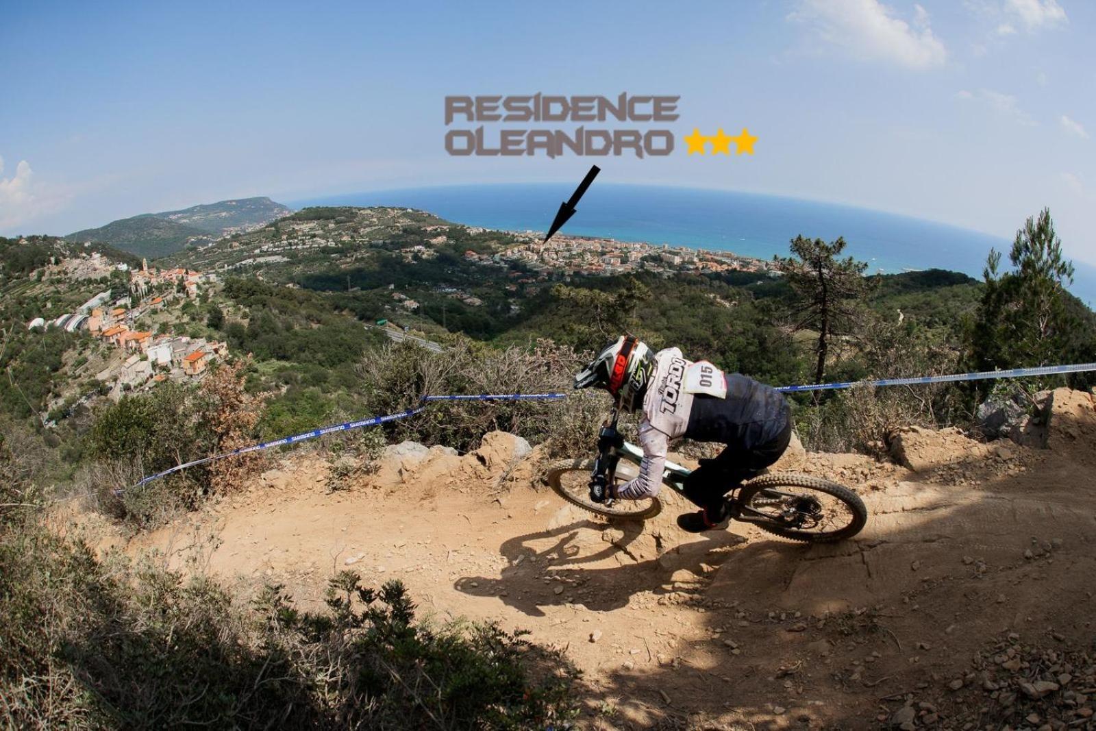 Residence Oleandro Pietra Ligure Luaran gambar