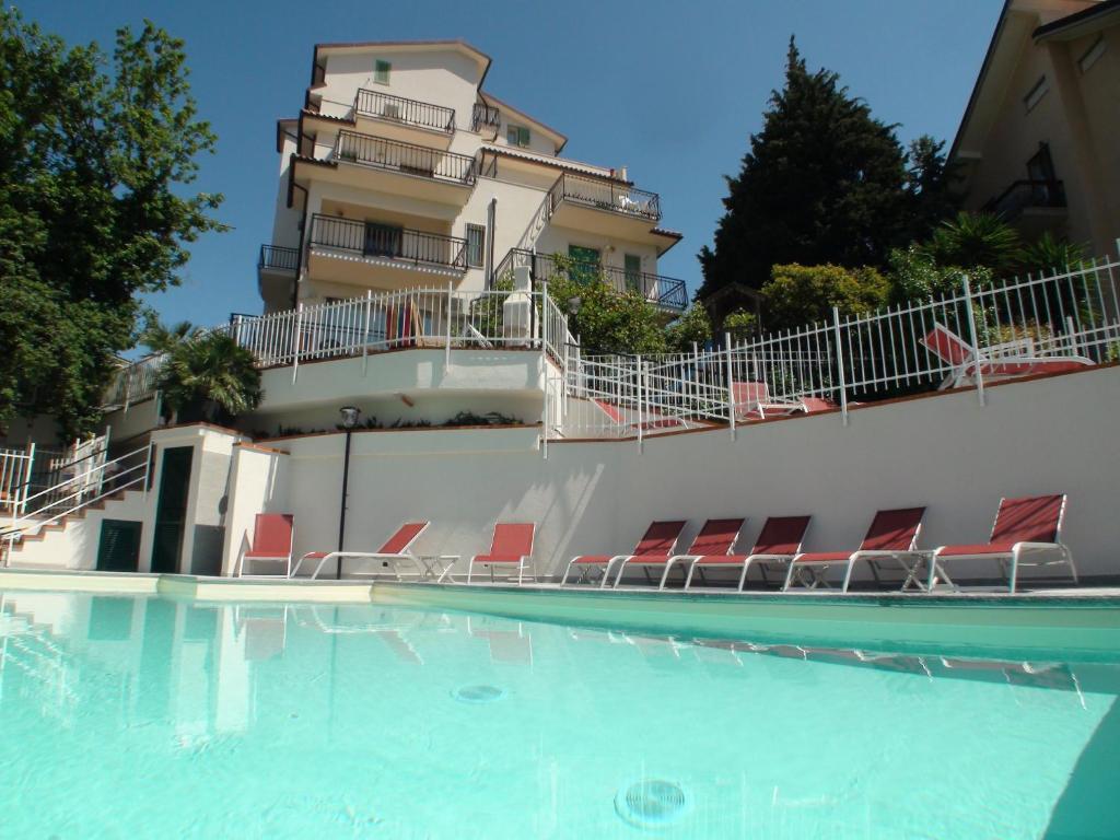 Residence Oleandro Pietra Ligure Luaran gambar