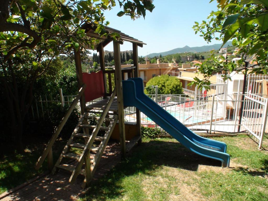 Residence Oleandro Pietra Ligure Luaran gambar